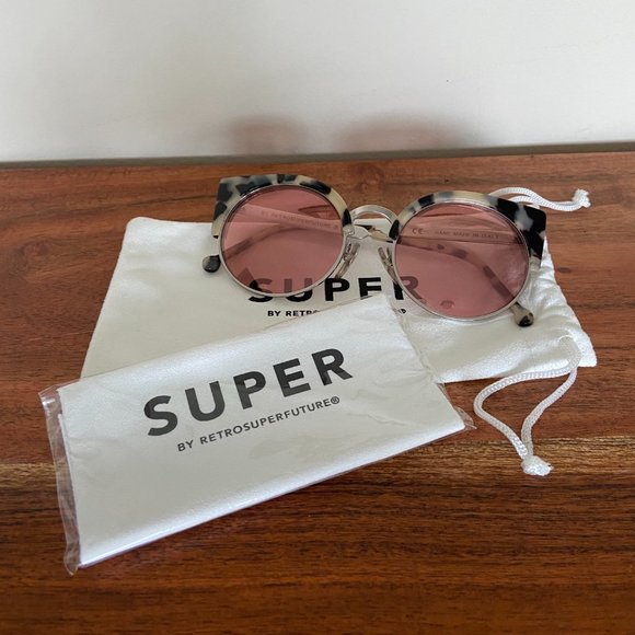 RETROSUPERFUTURE ‘Ilaria Gel’ Cat Eye Sunglasses - Picture 9 of 10